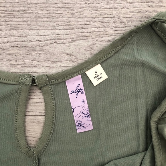 Green Flowy Mini Dress - Picture 5 of 5